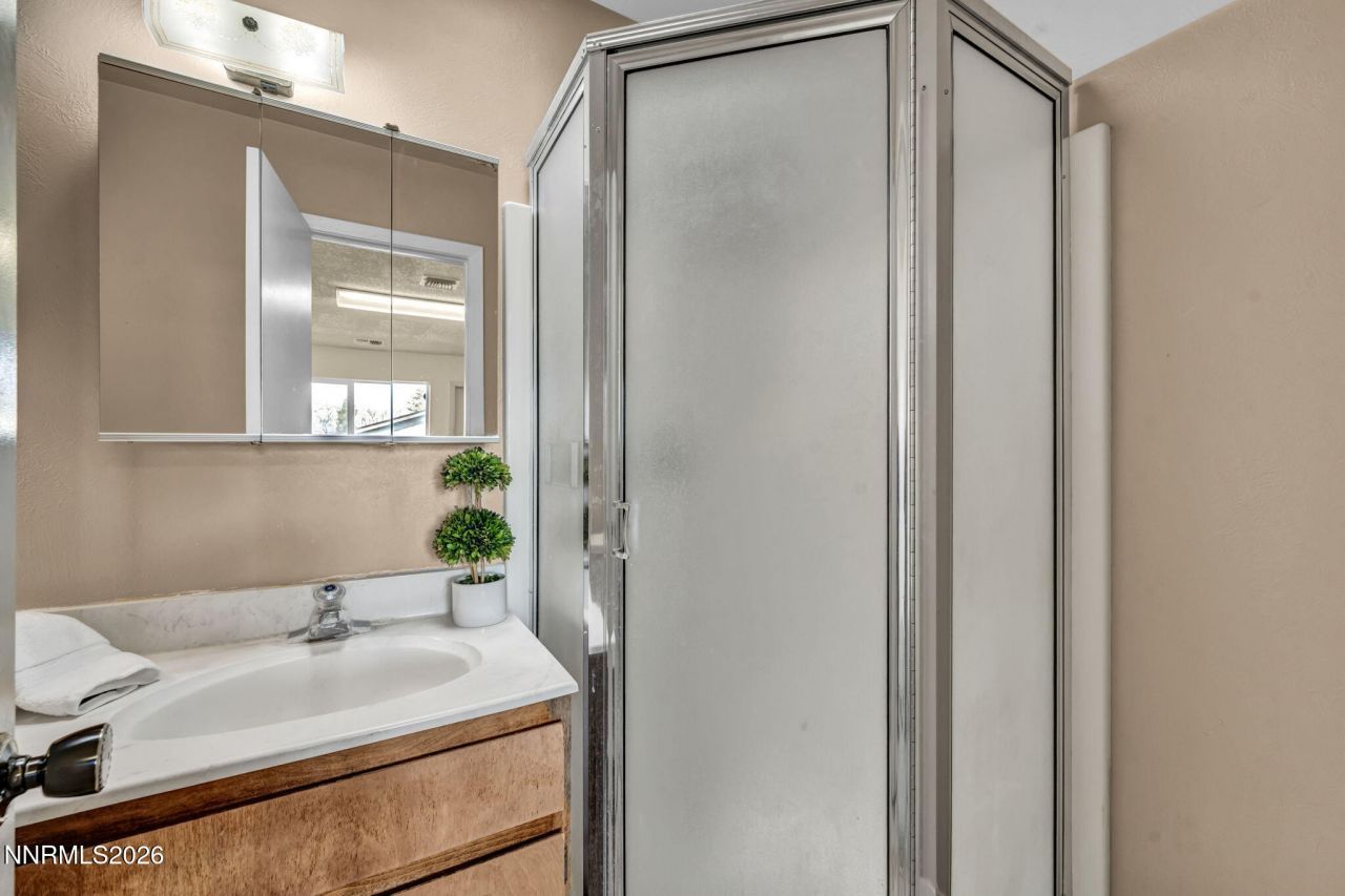 1575 Railroad Drive, Carson City, NV 89701 Photo