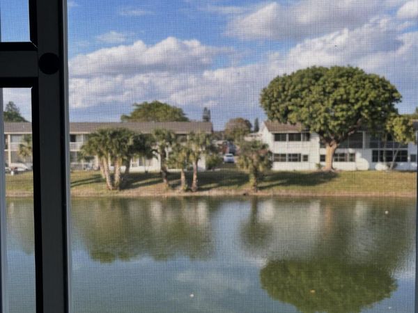 115 Camden E, West Palm Beach, FL 33417