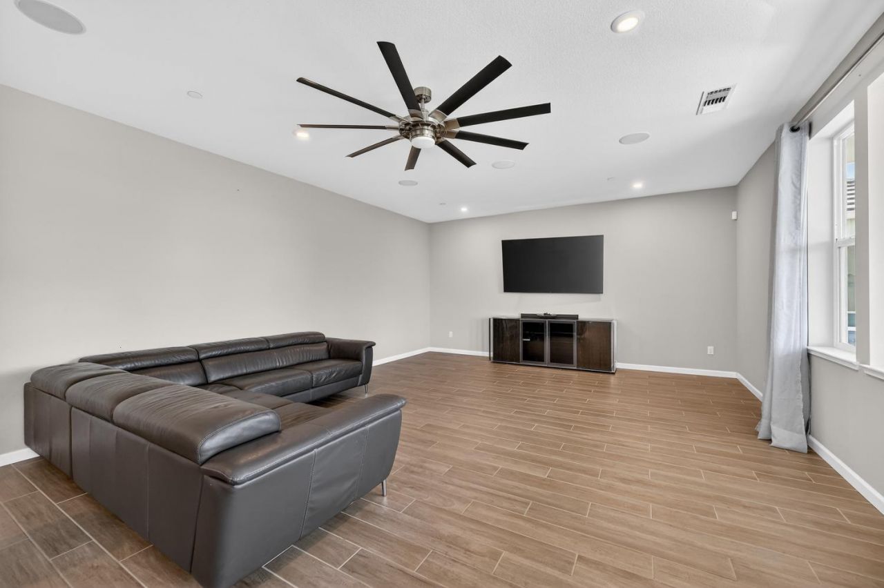 4265 Hydra Cir, Roseville, CA 95747 Photo