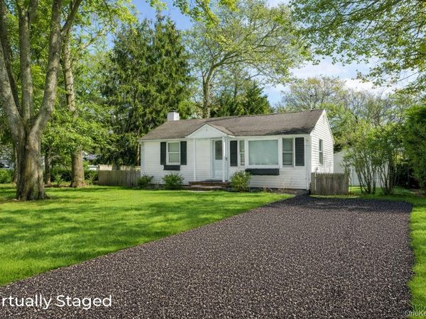 5 Sherman Avenue, Hampton Bays, NY 11946