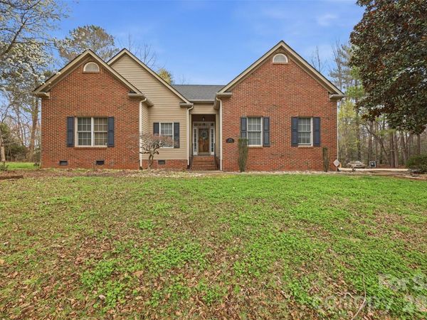 7594 Church Road , Taylorsville, NC 28681