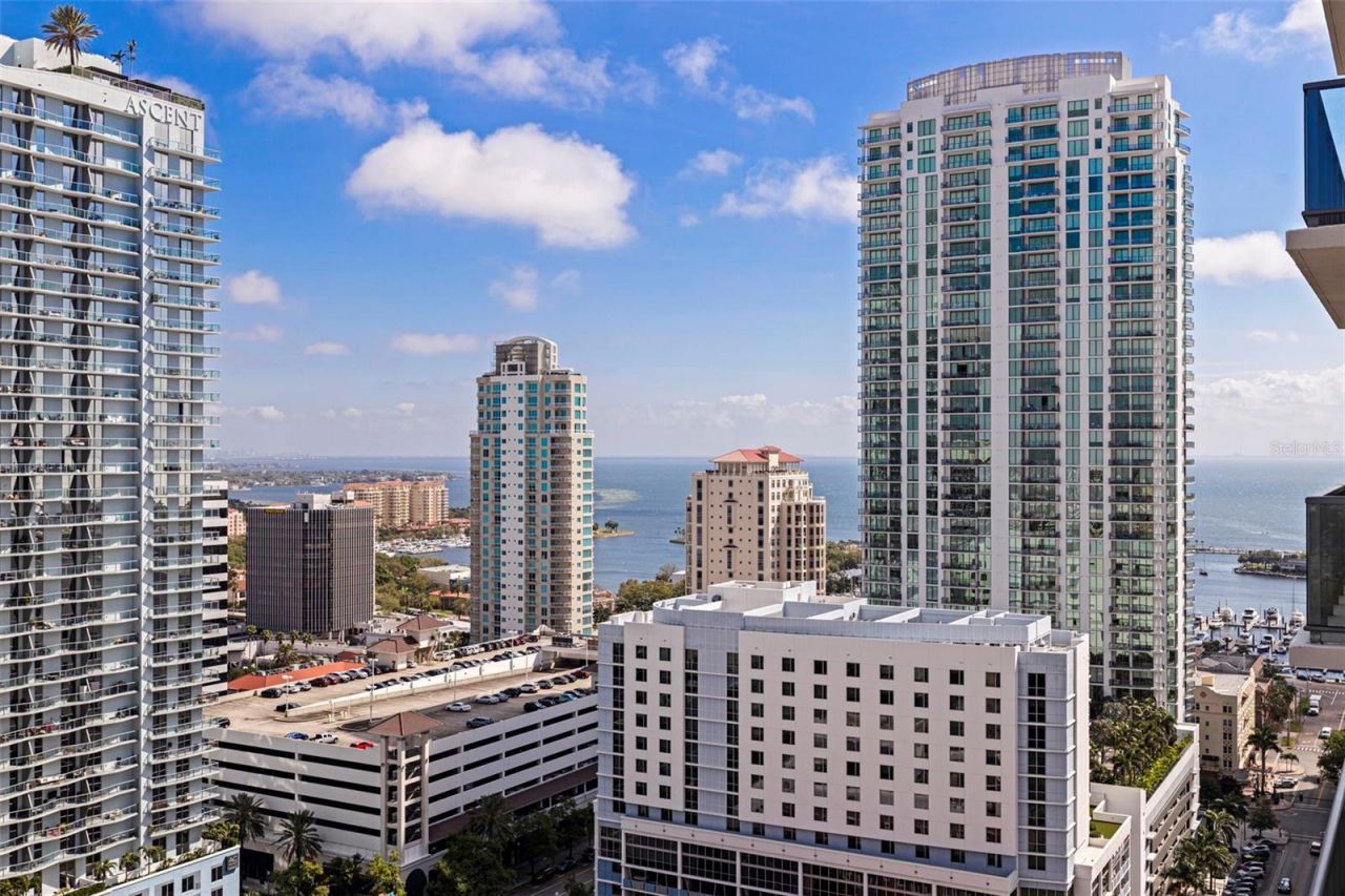 275 1st Avenue S, Unit 2201, Saint Petersburg, FL 33701 Photo