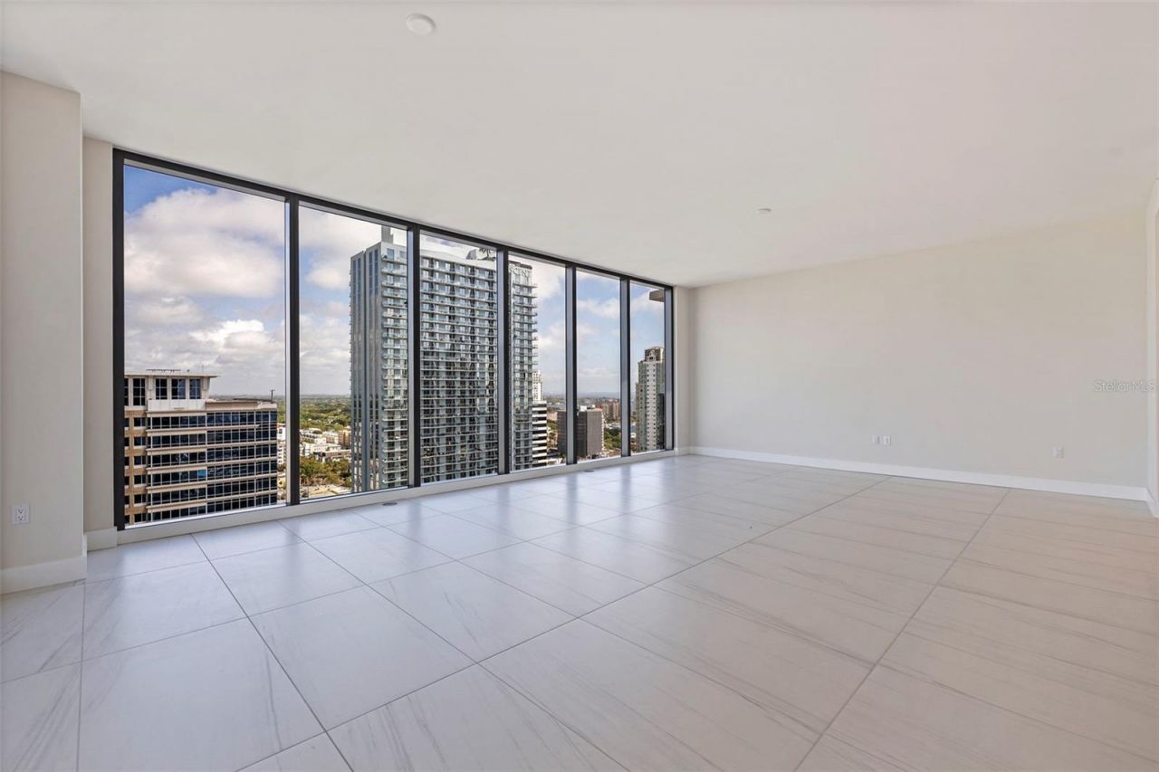 275 1st Avenue S, Unit 2201, Saint Petersburg, FL 33701 Photo