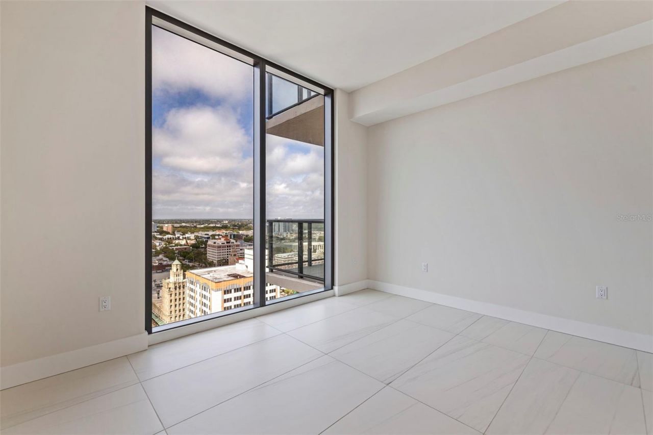 275 1st Avenue S, Unit 2201, Saint Petersburg, FL 33701 Photo