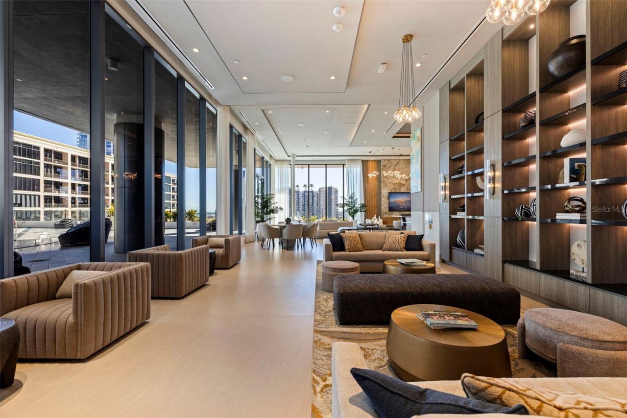 275 1st Avenue S, Unit 2201, Saint Petersburg, FL 33701 Photo