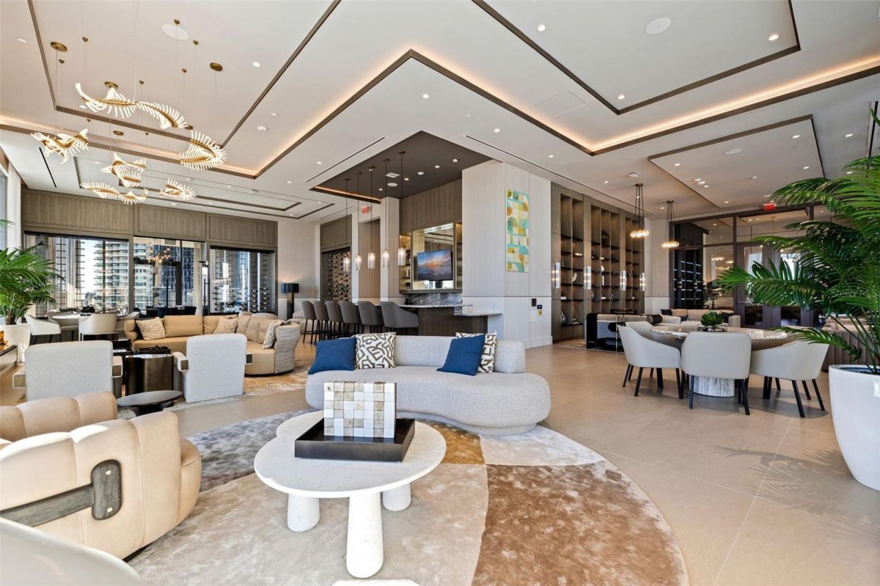 275 1st Avenue S, Unit 2201, Saint Petersburg, FL 33701 Photo