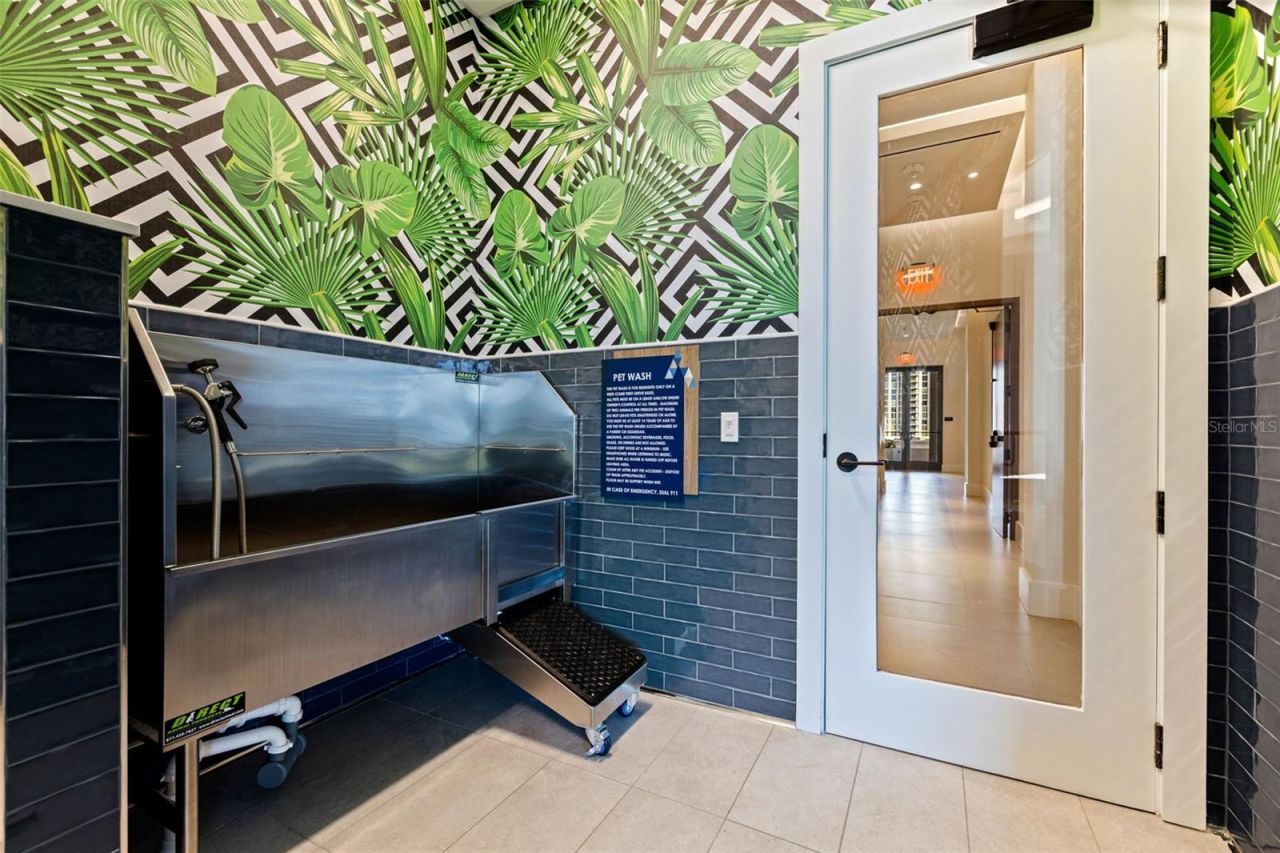 275 1st Avenue S, Unit 2201, Saint Petersburg, FL 33701 Photo