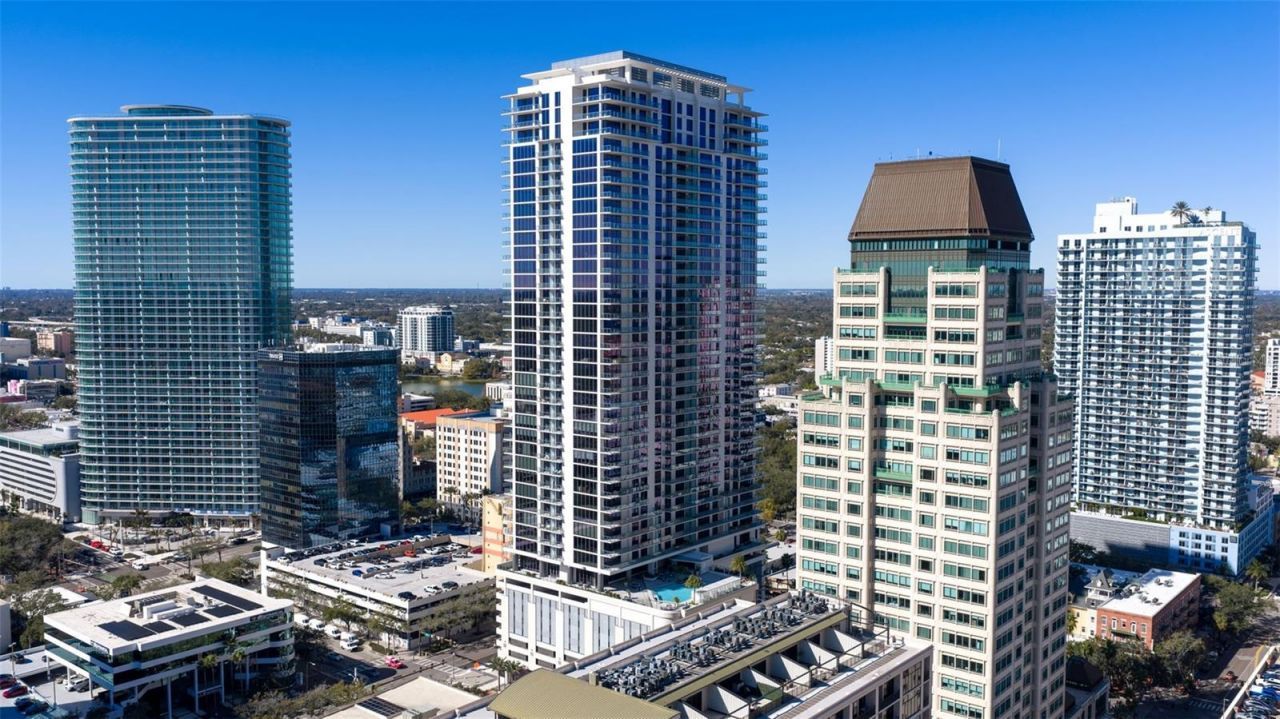 275 1st Avenue S, Unit 2201, Saint Petersburg, FL 33701 Photo