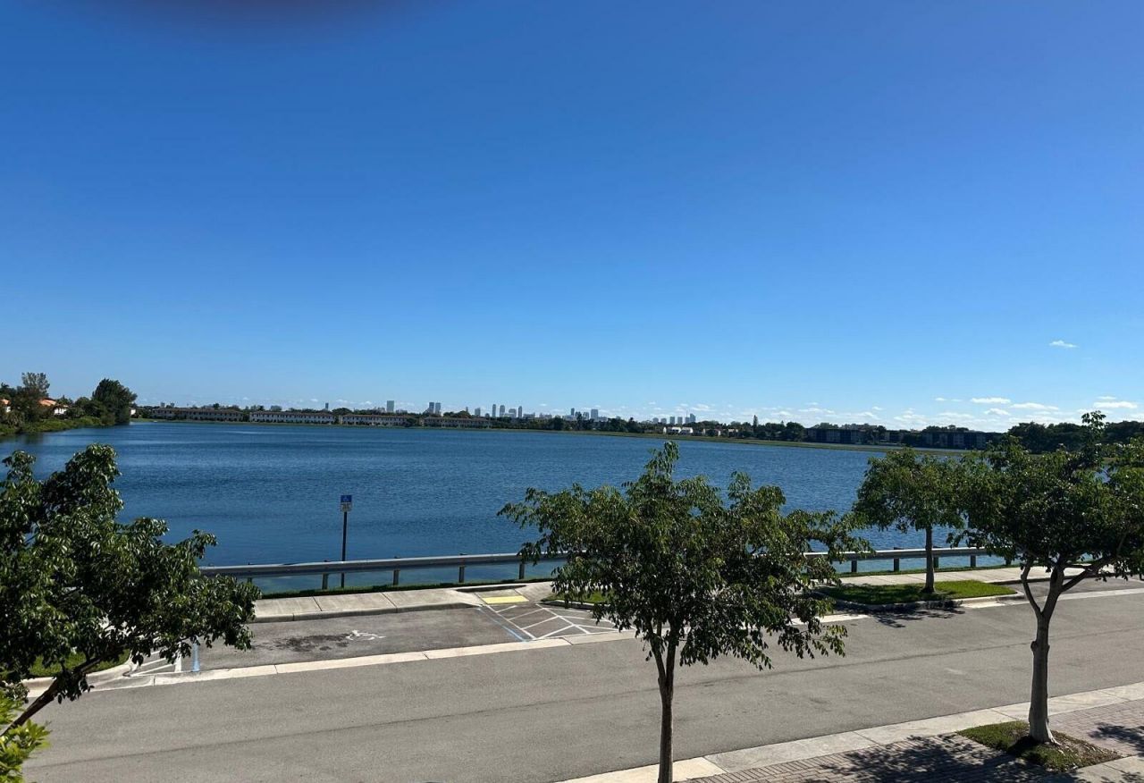 20600 NE 2nd Court, Miami, FL 33179 Photo