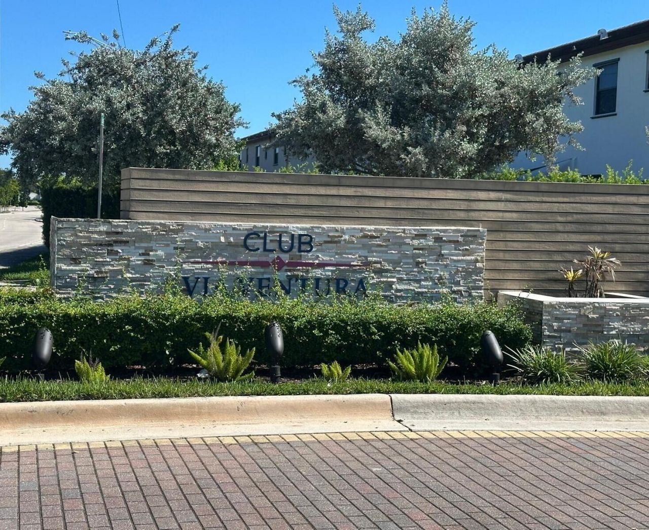 20600 NE 2nd Court, Miami, FL 33179 Photo