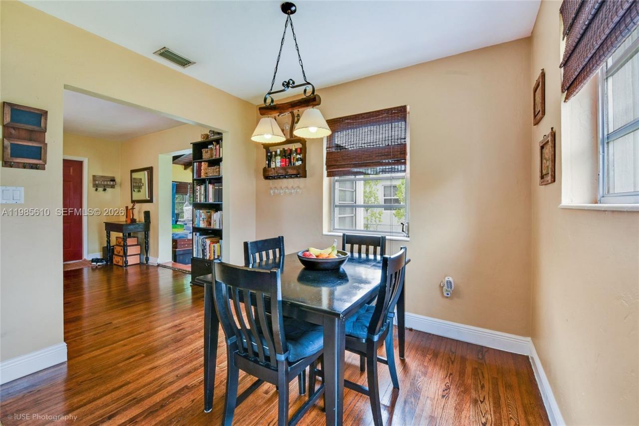 6457 SW 10th St , West Miami, FL 33144 Photo