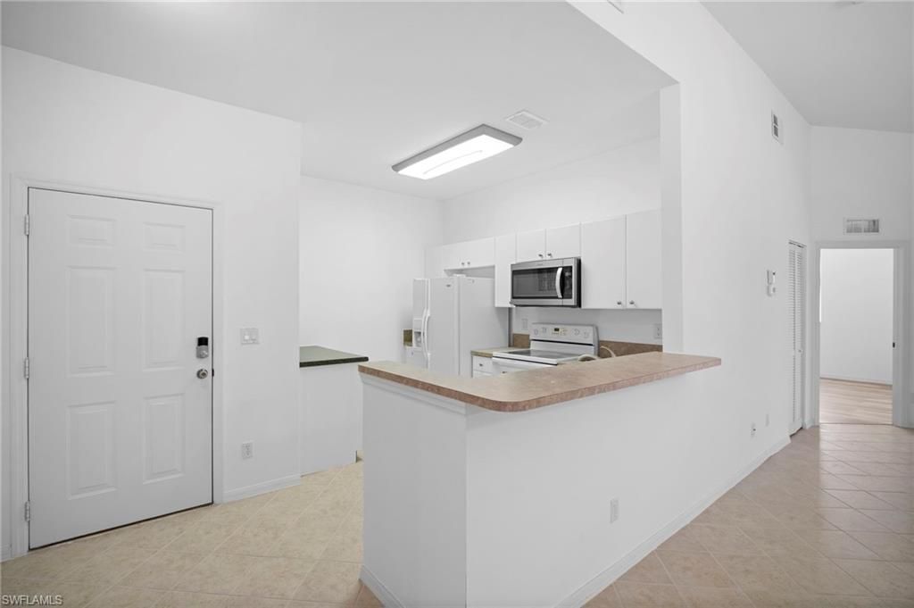 4241 Bellasol Cir , Unit 1924, Fort Myers, FL 33916 Photo