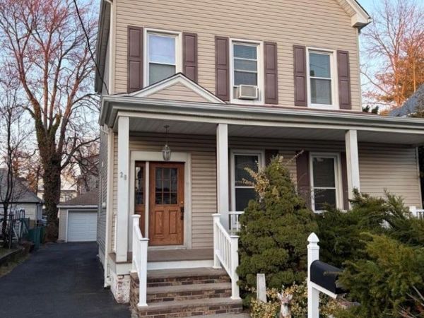20 Bond St, Passaic, NJ 07055