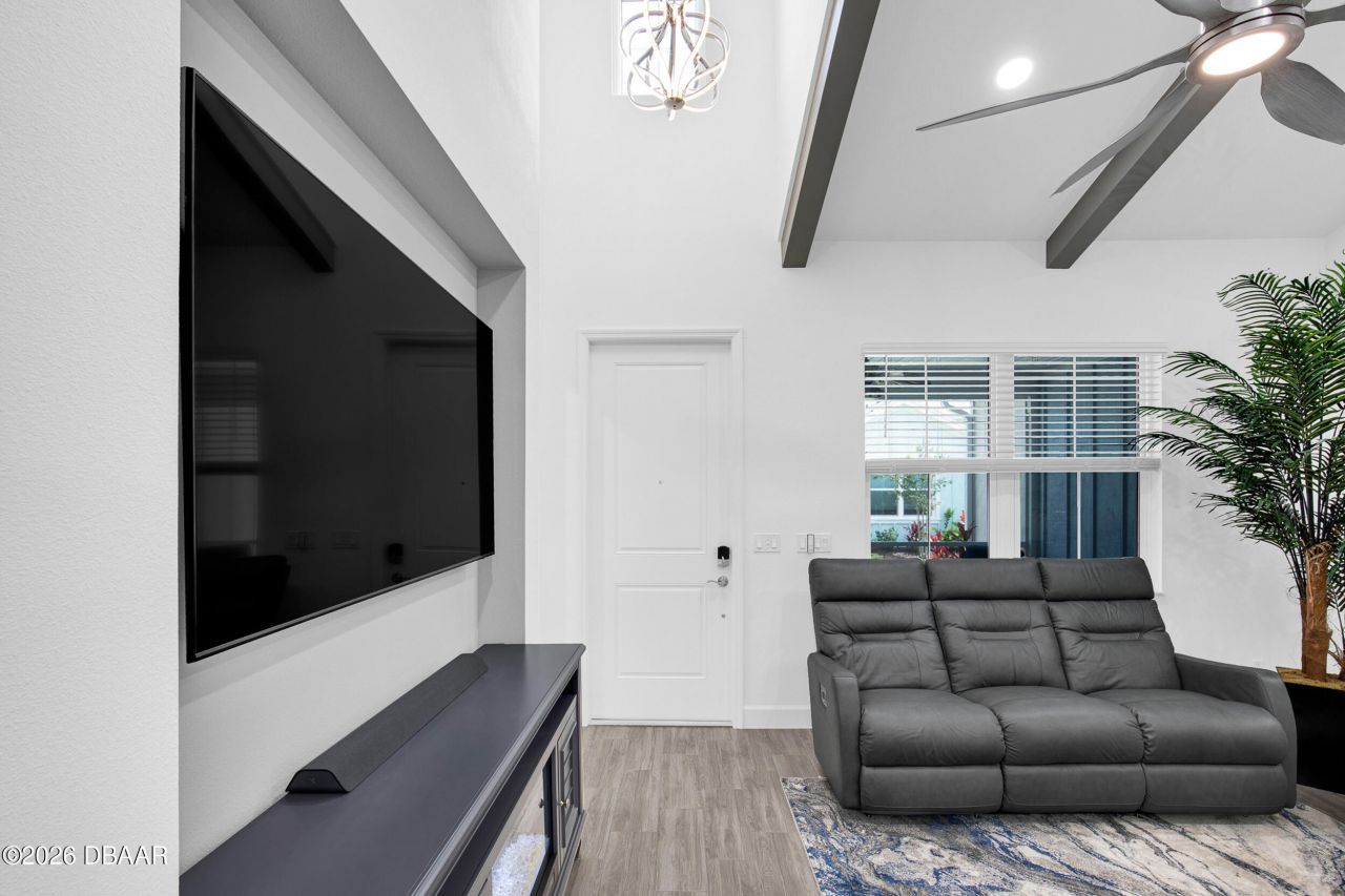 243 Hang Loose Way, Daytona Beach, FL 32124 Photo