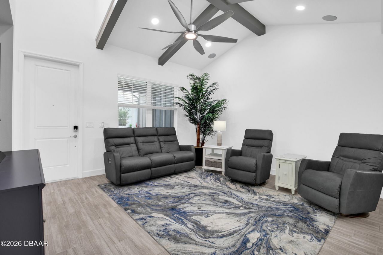 243 Hang Loose Way, Daytona Beach, FL 32124 Photo