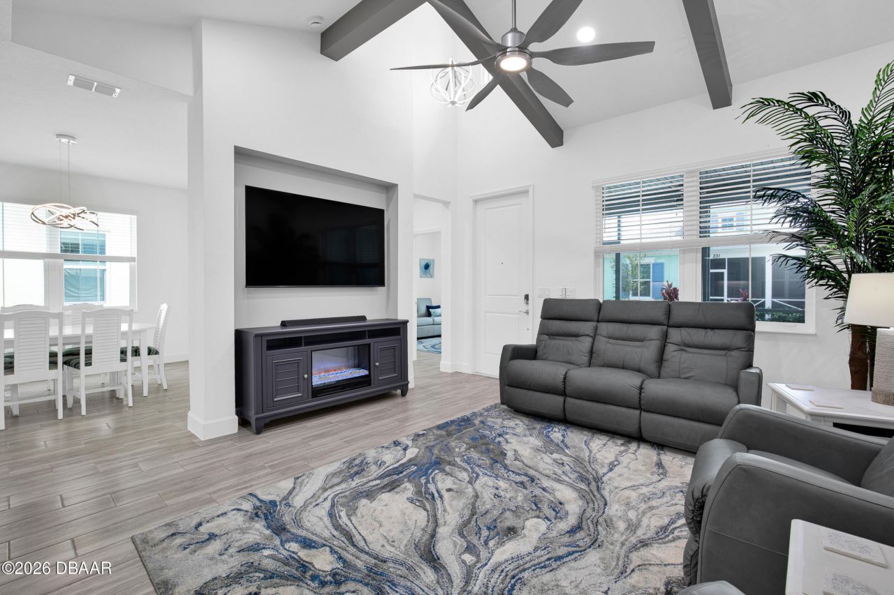 243 Hang Loose Way, Daytona Beach, FL 32124 Photo