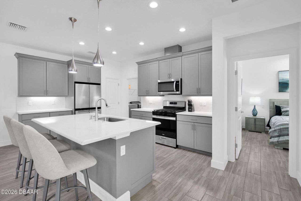 243 Hang Loose Way, Daytona Beach, FL 32124 Photo