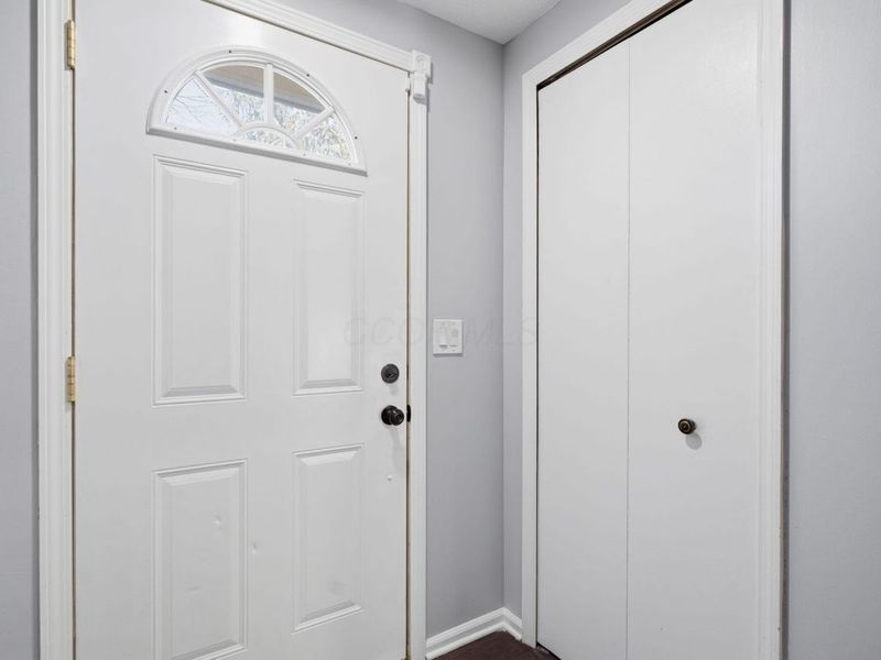 5109 Ranstead Court, Unit 9, Columbus, OH 43220 Photo 11