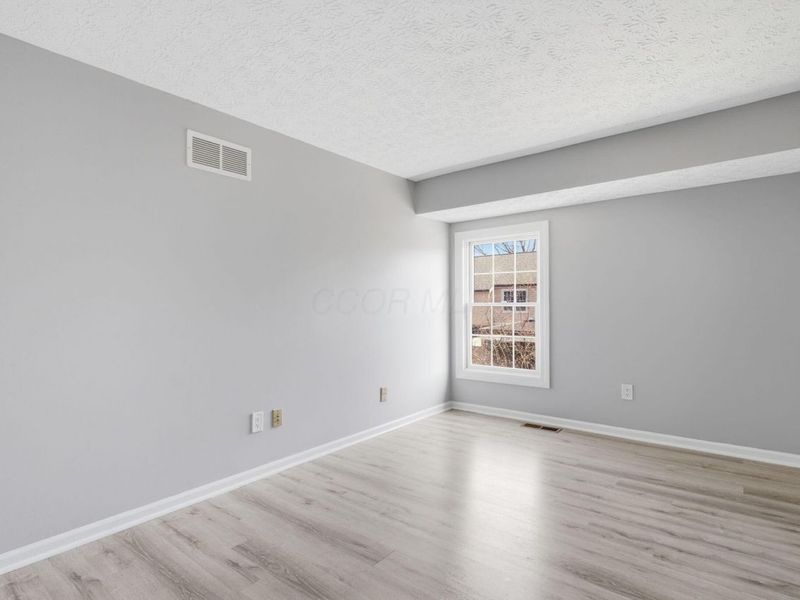 5109 Ranstead Court, Unit 9, Columbus, OH 43220 Photo 24