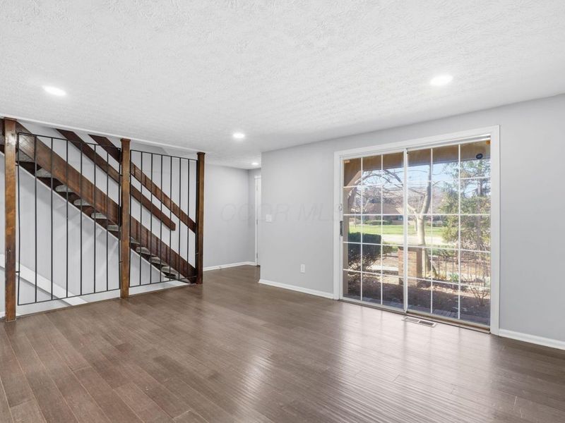 5109 Ranstead Court, Unit 9, Columbus, OH 43220 Photo 7