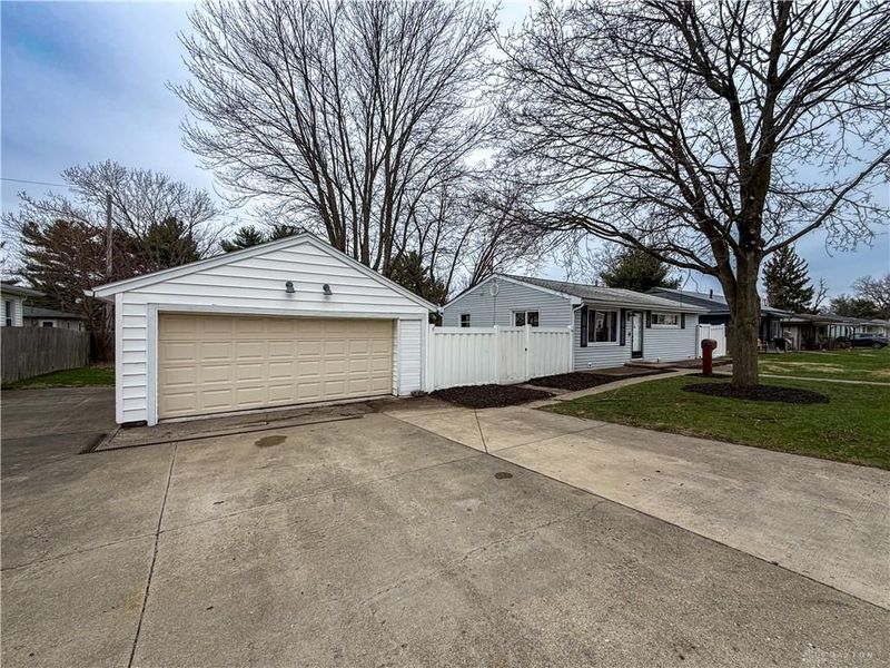 856 Eichelberger Drive, Urbana, OH 43078 Photo 4