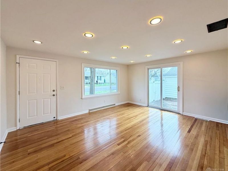 856 Eichelberger Drive, Urbana, OH 43078 Photo 5