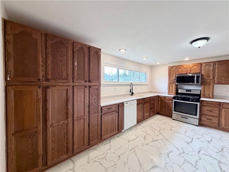 856 Eichelberger Drive, Urbana, OH 43078 Photo 8