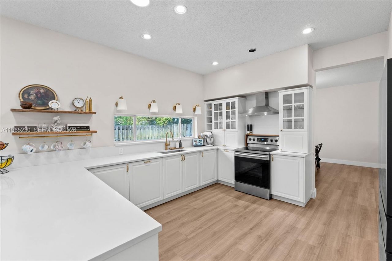 2832 Cayenne Ave , Cooper City, FL 33026 Photo