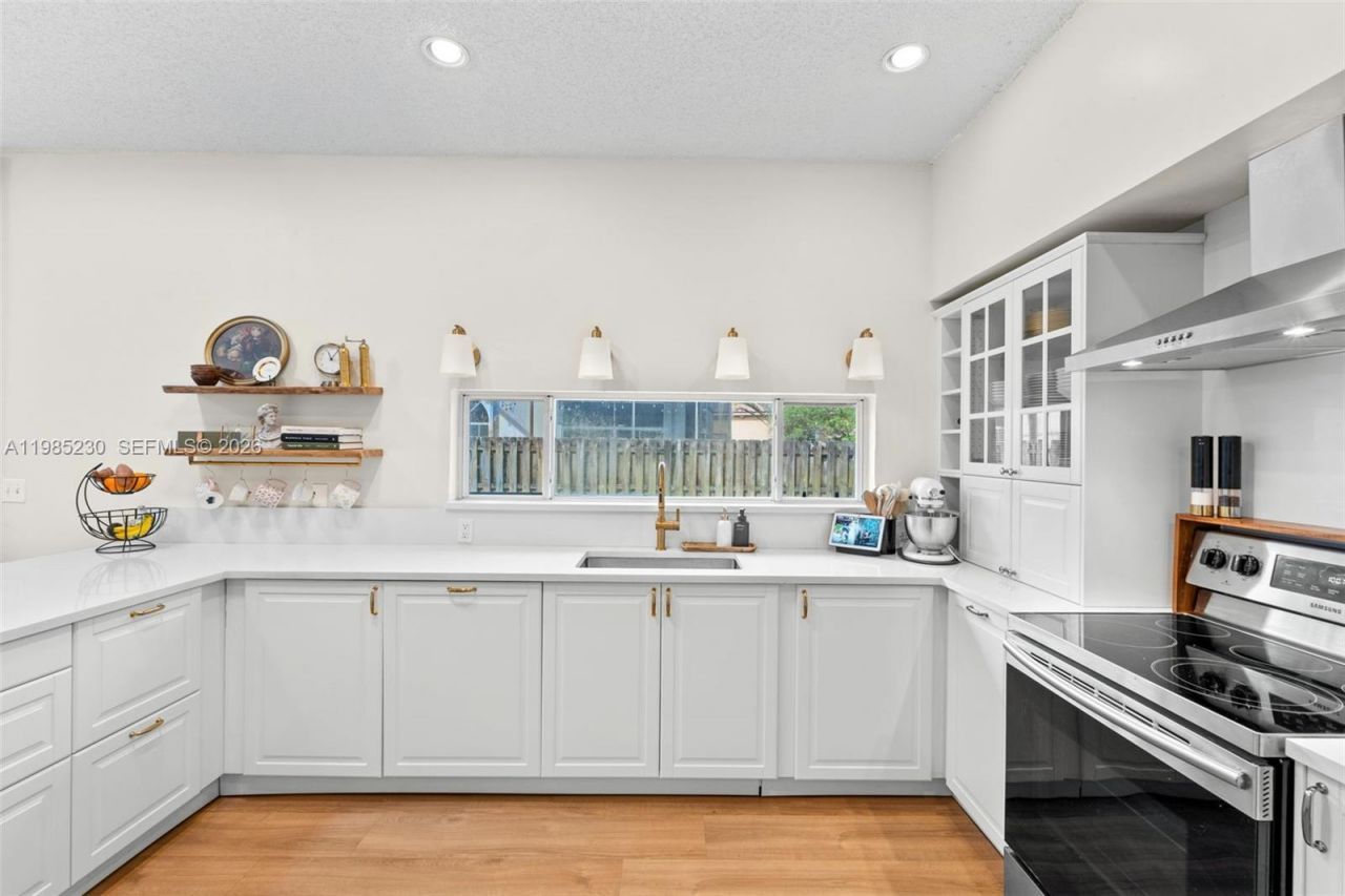 2832 Cayenne Ave , Cooper City, FL 33026 Photo