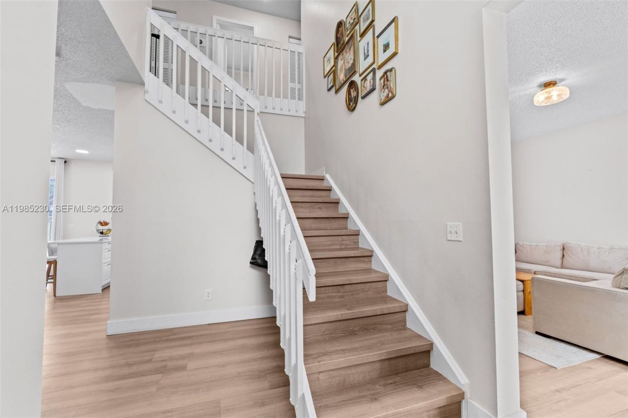 2832 Cayenne Ave , Cooper City, FL 33026 Photo