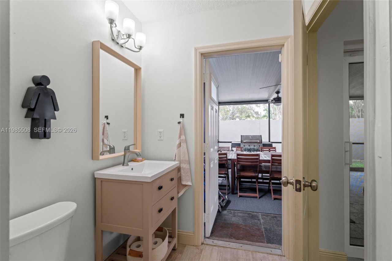 2590 N Rampart Way N , Cooper City, FL 33026 Photo