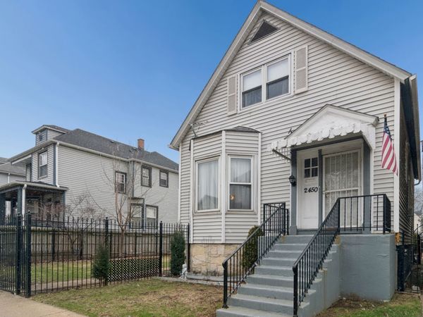 2450 N CENTRAL PARK Avenue , Chicago, IL 60647