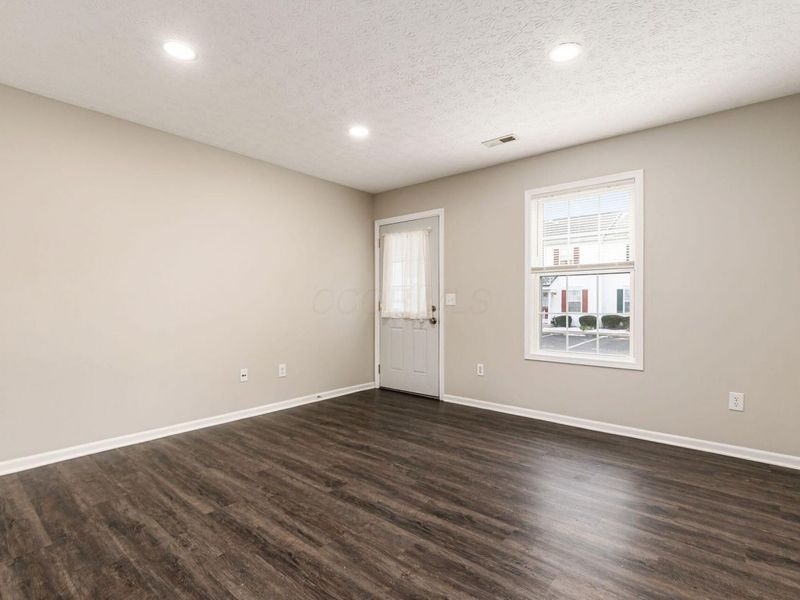 6018 Brice Park Drive, Unit 17C, Canal Winchester, OH 43110 Photo 10