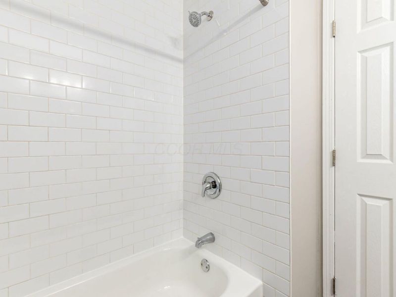 6018 Brice Park Drive, Unit 17C, Canal Winchester, OH 43110 Photo 24