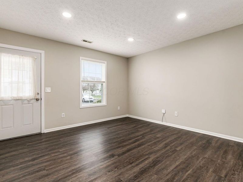 6018 Brice Park Drive, Unit 17C, Canal Winchester, OH 43110 Photo 9