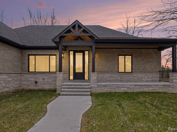 55390 Jewell Road, Shelby Twp, MI 48315