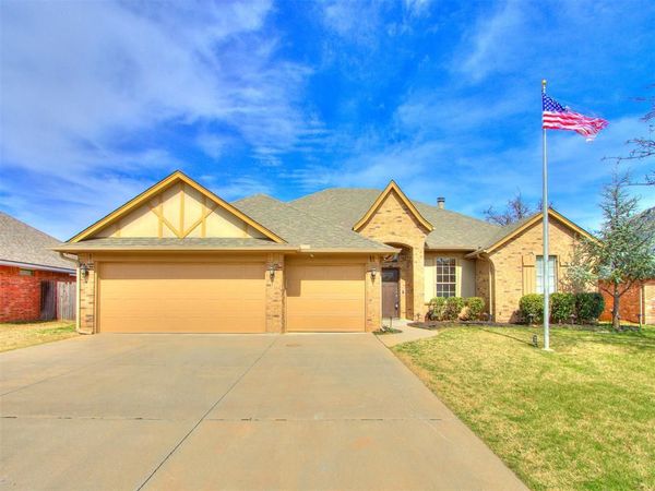 13161 Red Oak Drive, Choctaw, OK 73020