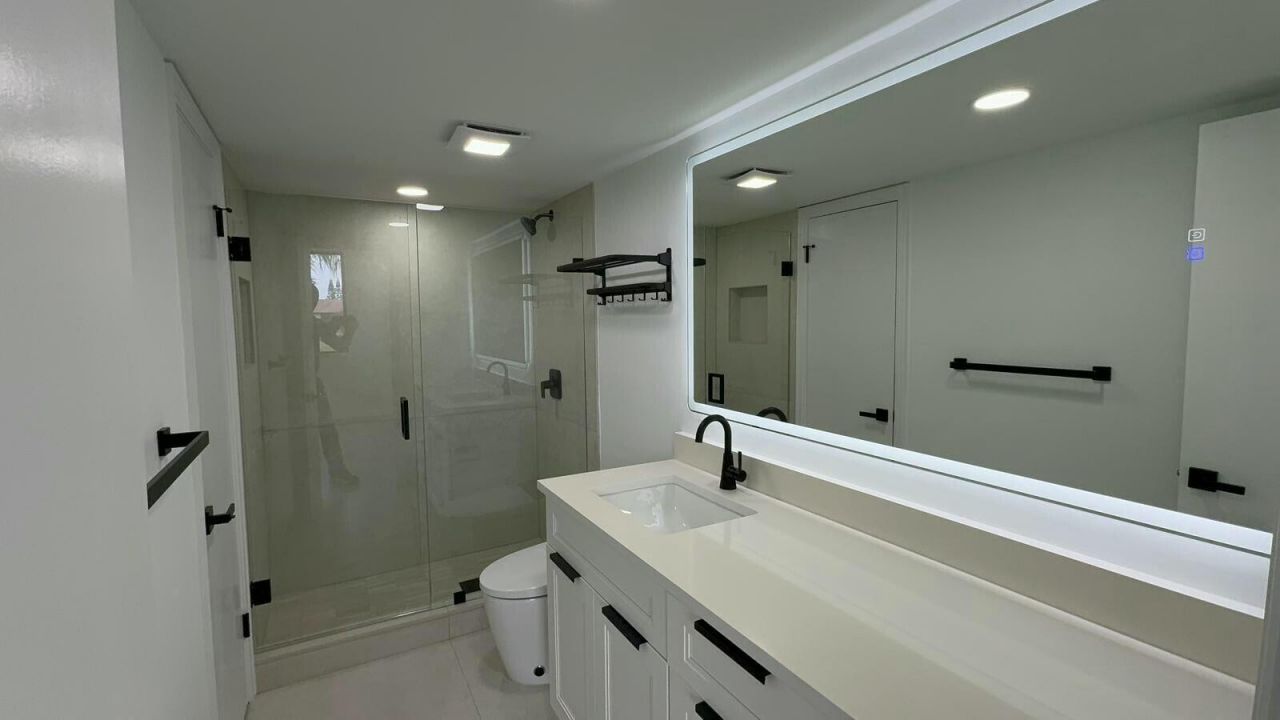 4483 Luxemburg Court, Unit 201, Lake Worth, FL 33467 Photo