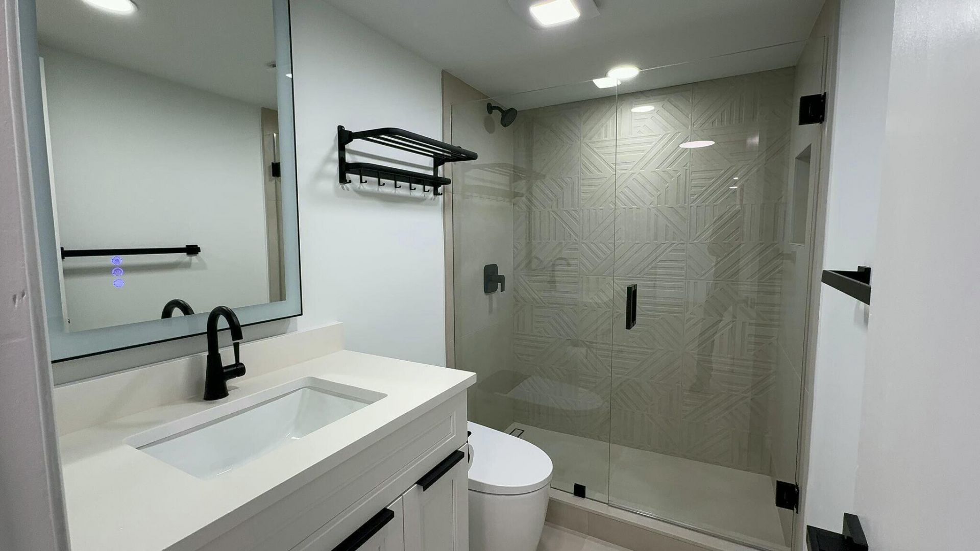 4483 Luxemburg Court, Unit 201, Lake Worth, FL 33467 Photo