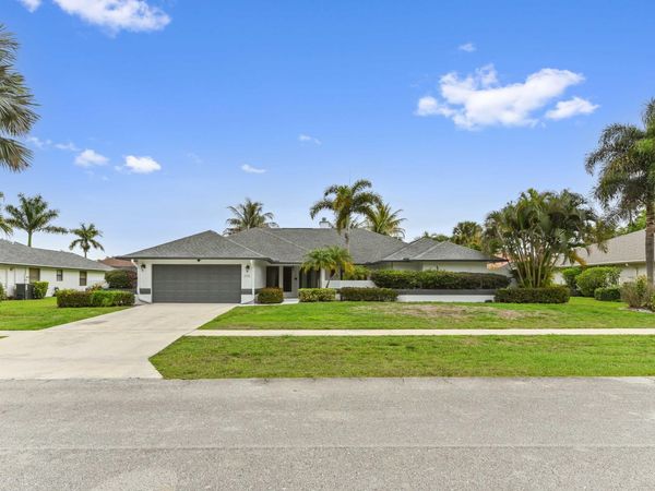 13772 Ishnala Circle, Wellington, FL 33414