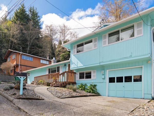 935 View Street, Reedsport, OR 97467