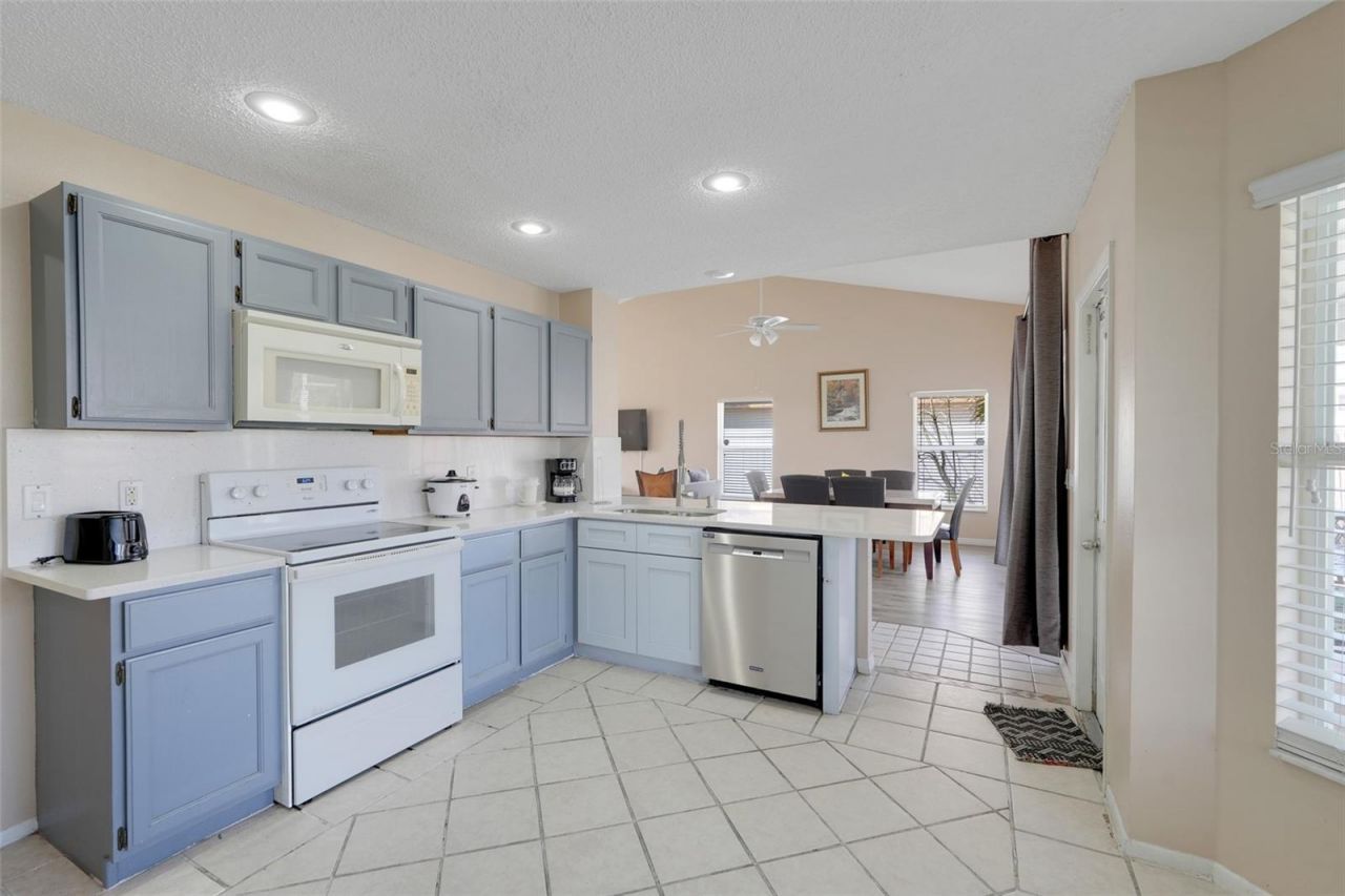 8607 Knottingham Drive , Kissimmee, FL 34747 Photo