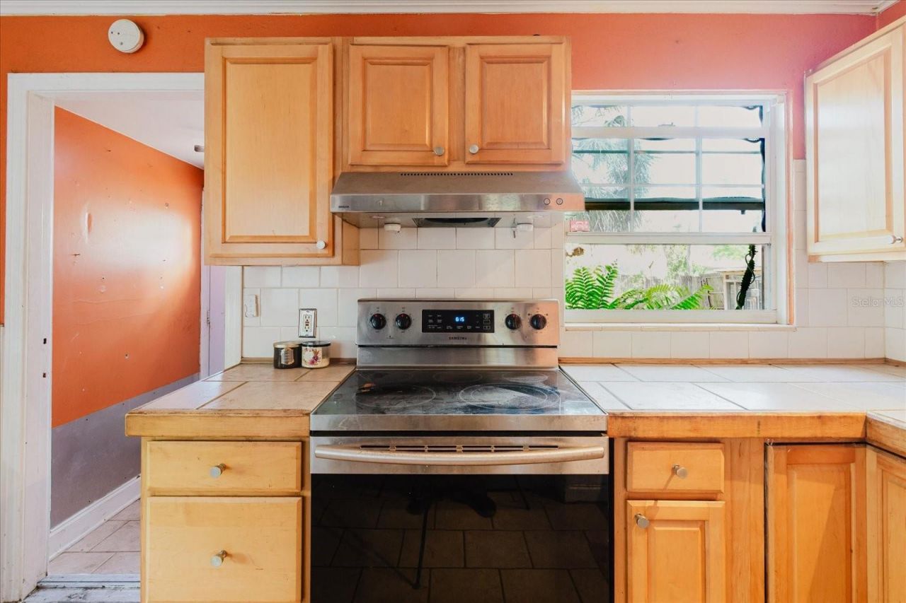 765 60th Avenue Ne, Saint Petersburg, FL 33703 Photo