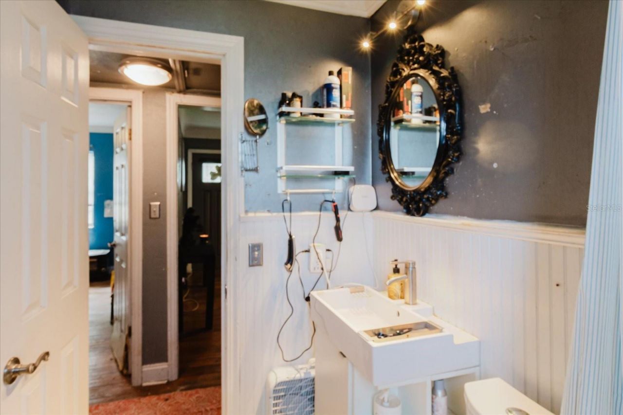 765 60th Avenue Ne, Saint Petersburg, FL 33703 Photo