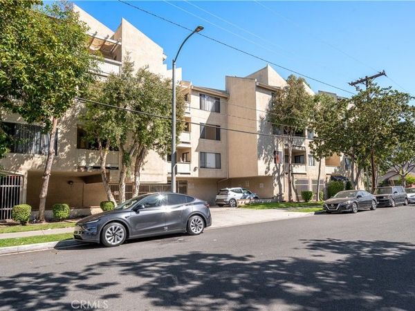 2343 E 17th, Unit 202, Long Beach, CA 90804