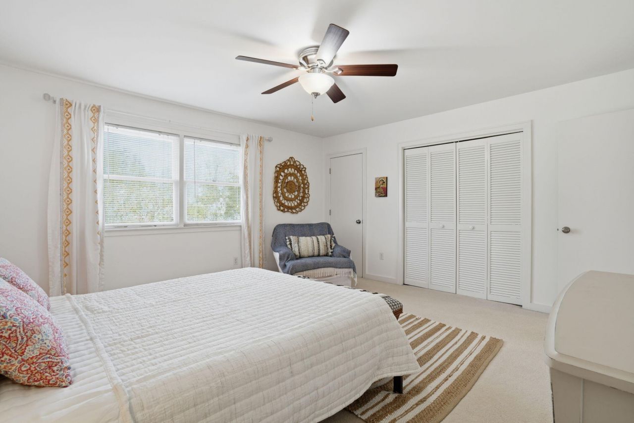 136 River Breeze Drive Photo 15