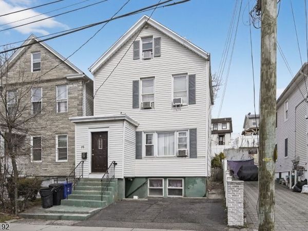 78 Cleveland St, Belleville, NJ 07109