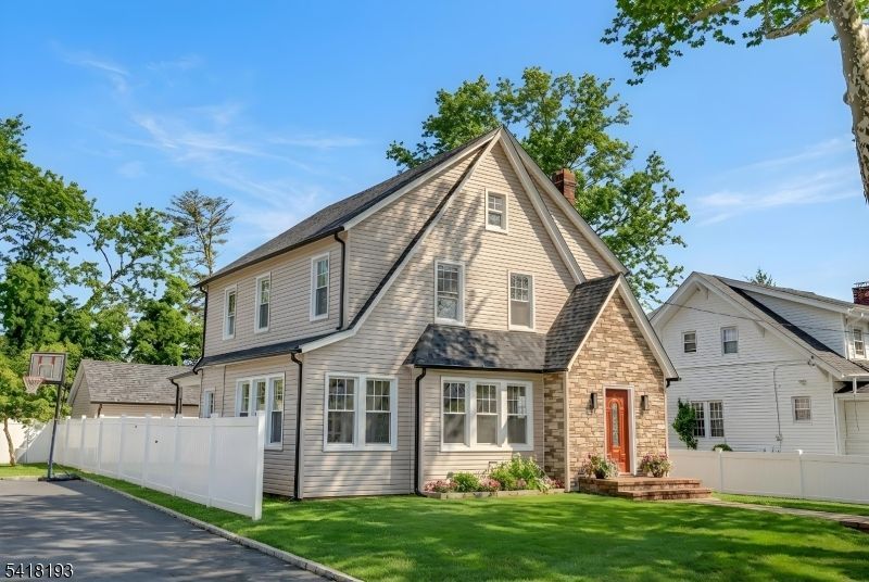 711 Pemberton Ave, Plainfield, NJ 07060 Main Photo