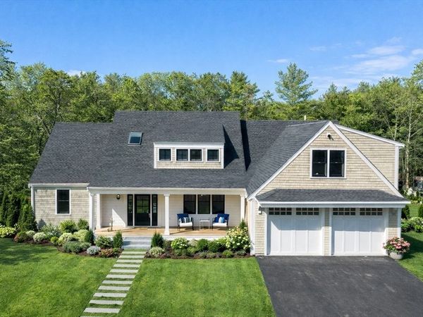 10 Dawson Way, Falmouth, MA 02536