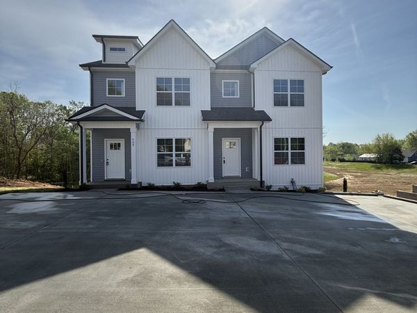 409 Cook Dr, Clarksville, TN 37042